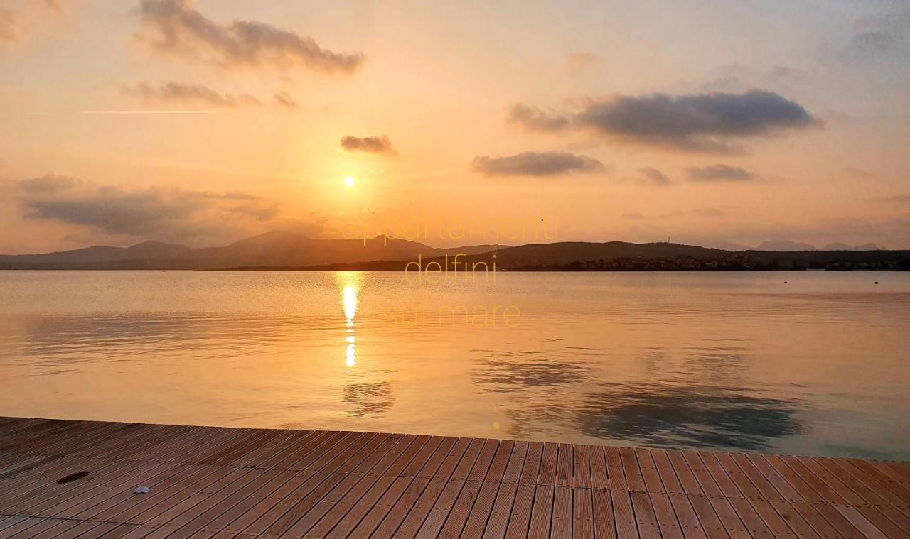 Appartamento Delfini Sul Mare Гольфо-Аранчи Экстерьер фото