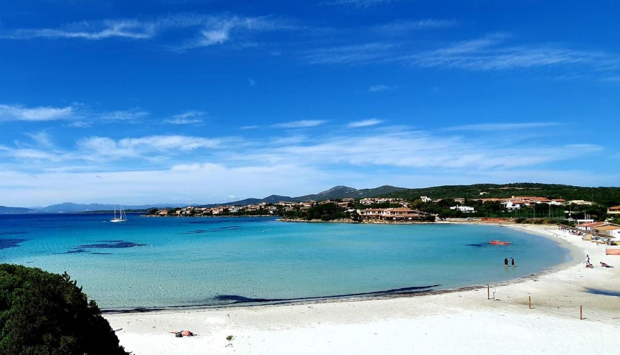 Appartamento Delfini Sul Mare Гольфо-Аранчи Экстерьер фото