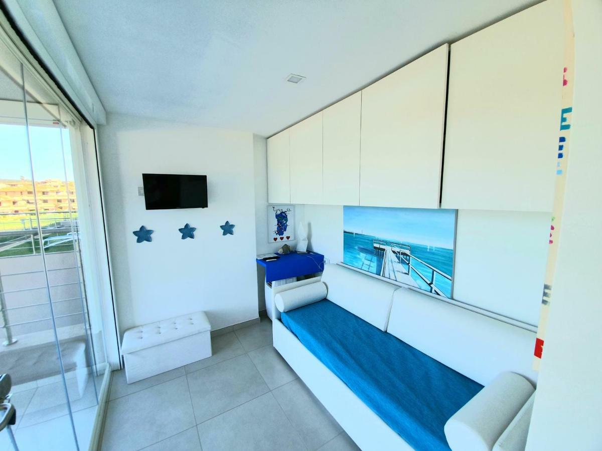 Appartamento Delfini Sul Mare Гольфо-Аранчи Экстерьер фото